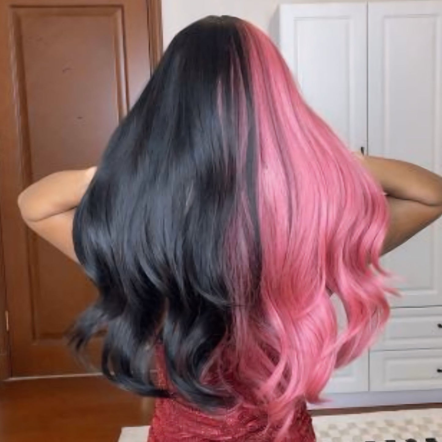 26-Inch Half Black and Pink Synthetic Wig – Heat-Resistant, Breathable Cap, Perfect for Any Occasion