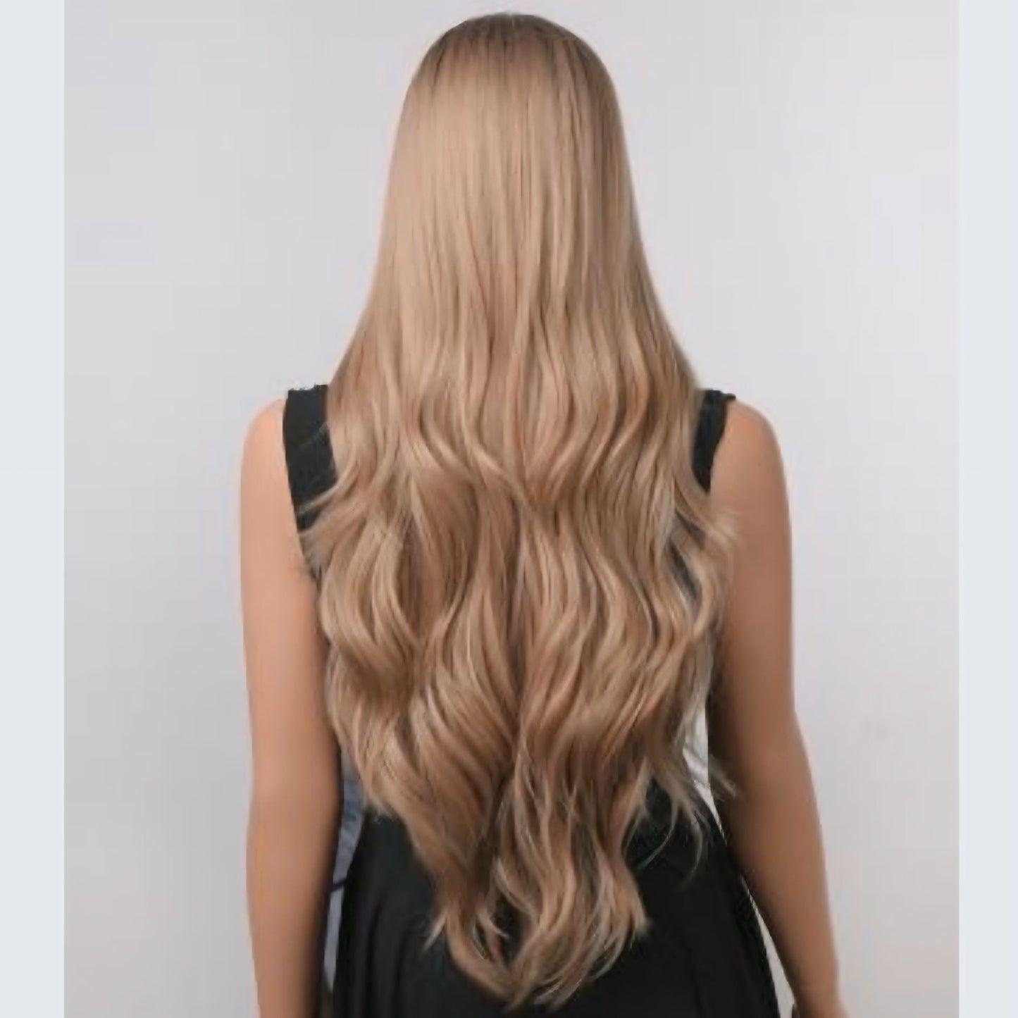 Realistic Wavy Texture of Honey Blonde Synthetic Wig, Looks Like Natural Hair